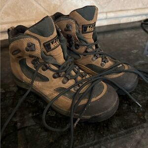 Women’s Merrell REI Monarch GTX Brown and Green Hiking Boots